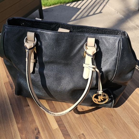 Michael Kors Black and Tan Large Leather Tote with Gold Accents - Picture 2 of 15